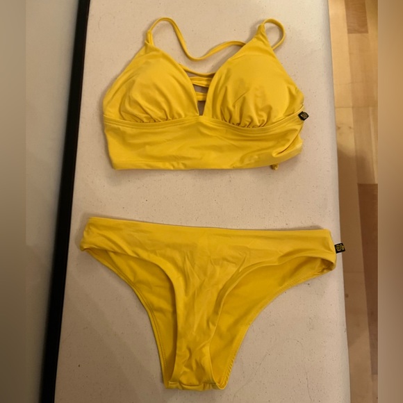 Yellow XS/S La Vie En Rose Bikini - Picture 1 of 4